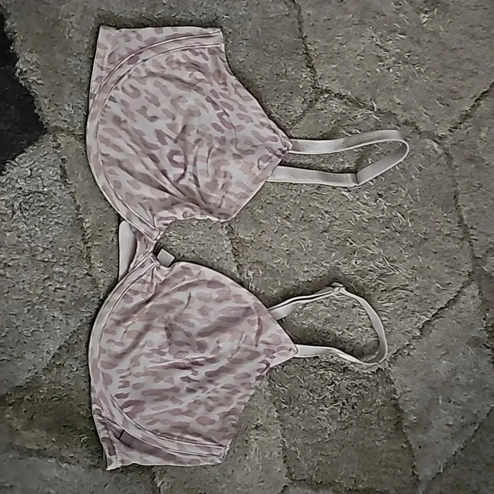 VS unlined demi bra
